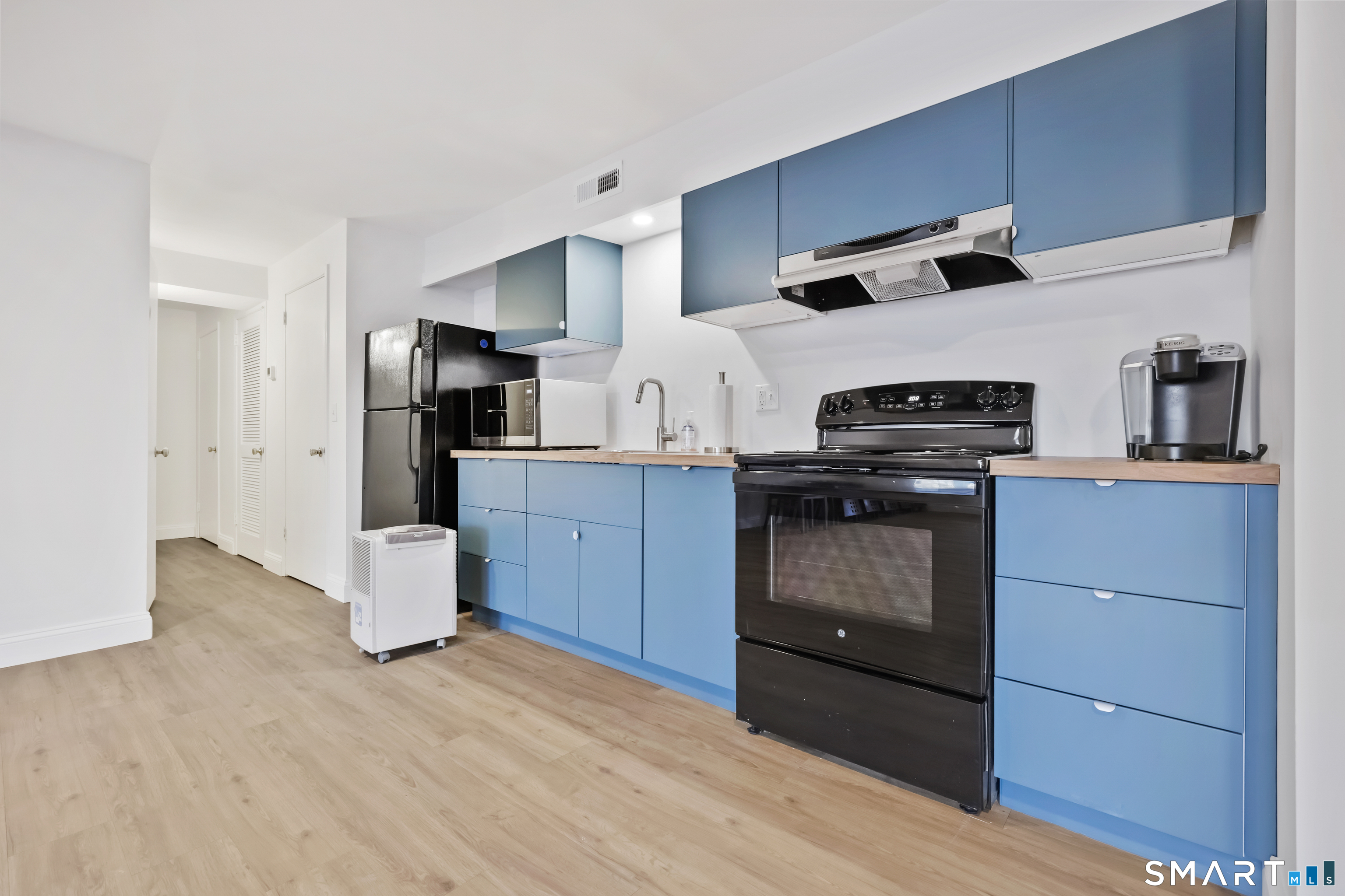 61 Riverside Avenue, Unit 14 Stamford, CT 06905 - Photo 25 of 27