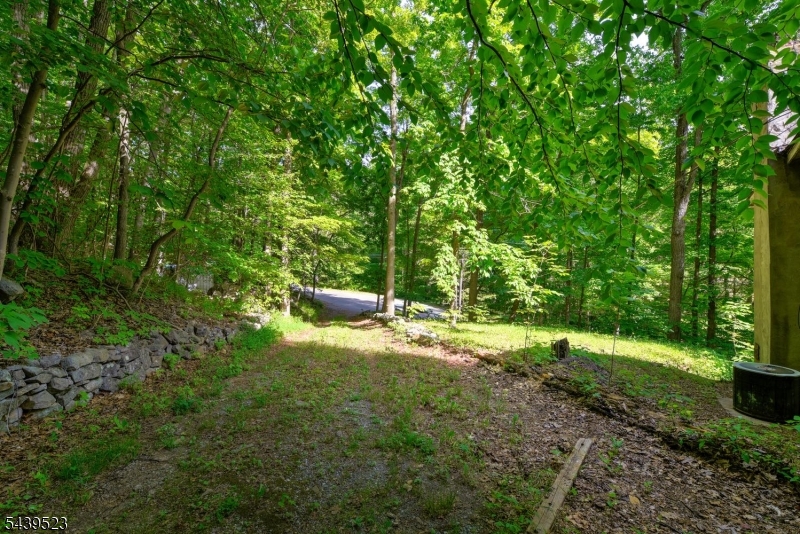77 Sand Pond Road Hamburg, NJ 07419 - Photo 41 of 44