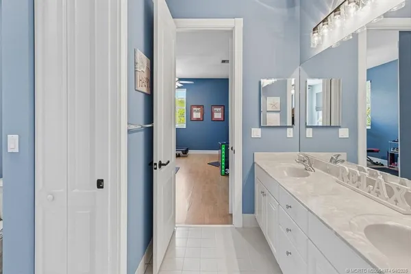 $1,200,000 | 4811 Southwest Long Bay Drive, Palm City, FL 34990