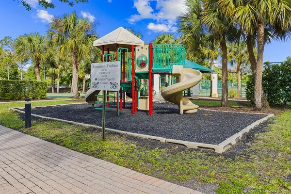 $1,200,000 | 4811 Southwest Long Bay Drive, Palm City, FL 34990