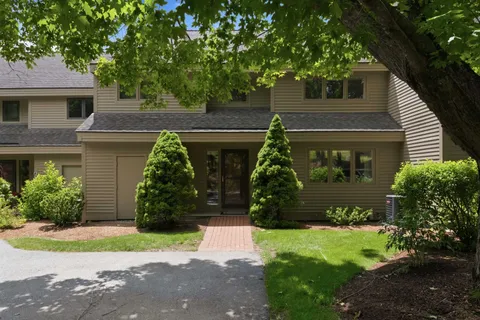$1,675,000 | 4 Portside Drive, Unit 3, Moultonborough, NH 03254