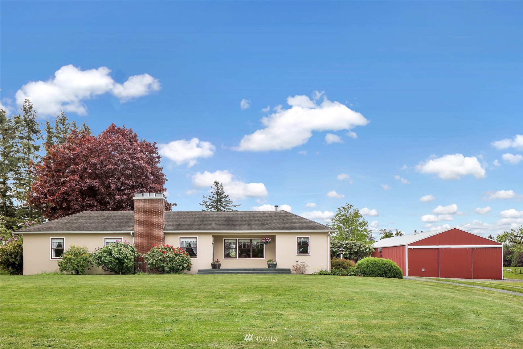 539 East Smith Road Bellingham, WA 98226 - Photo 1 of 40 Gallery Image 1