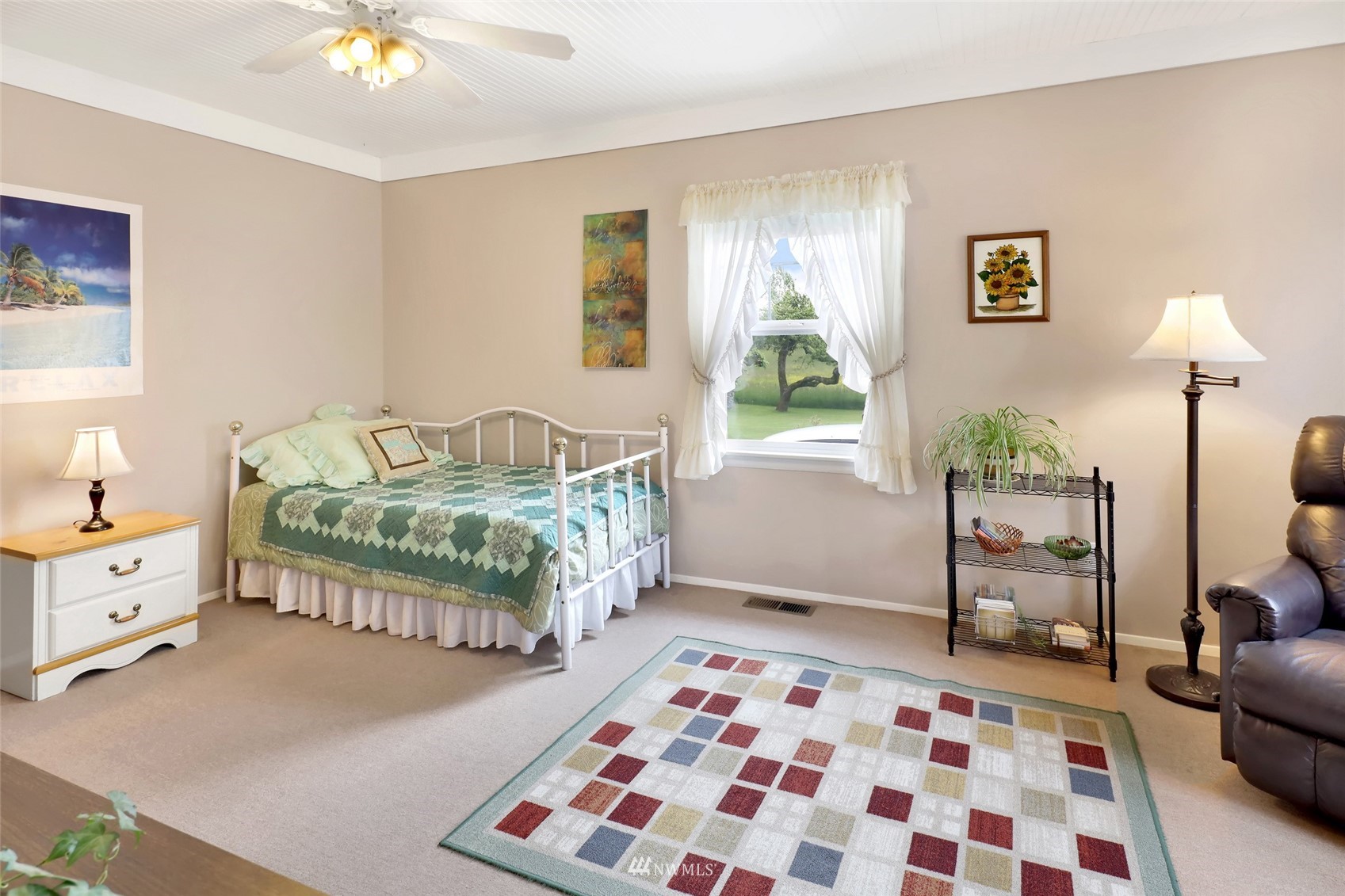 539 East Smith Road Bellingham, WA 98226 - Photo 17 of 40 Gallery Image 17