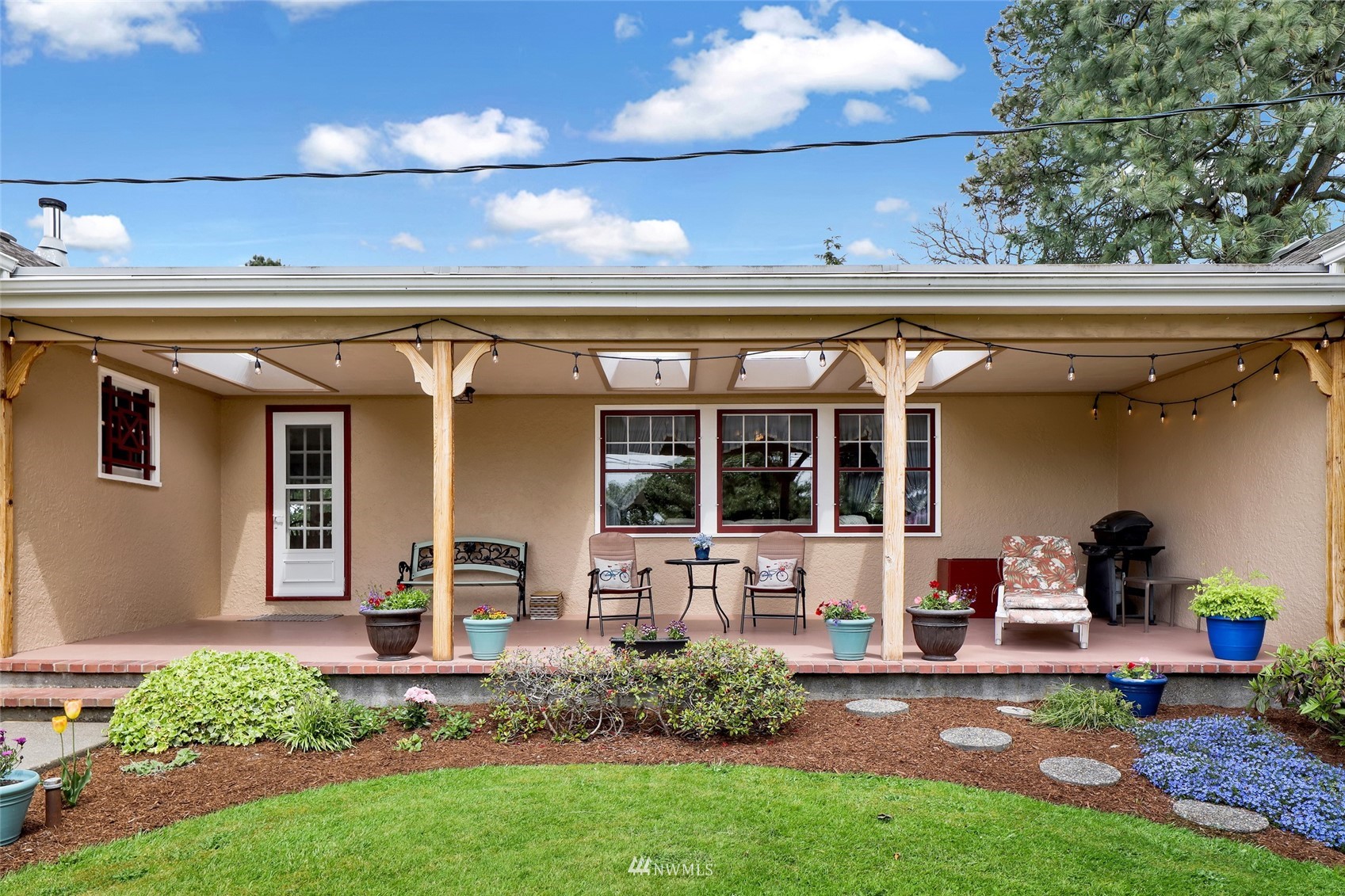 539 East Smith Road Bellingham, WA 98226 - Photo 3 of 40 Gallery Image 3