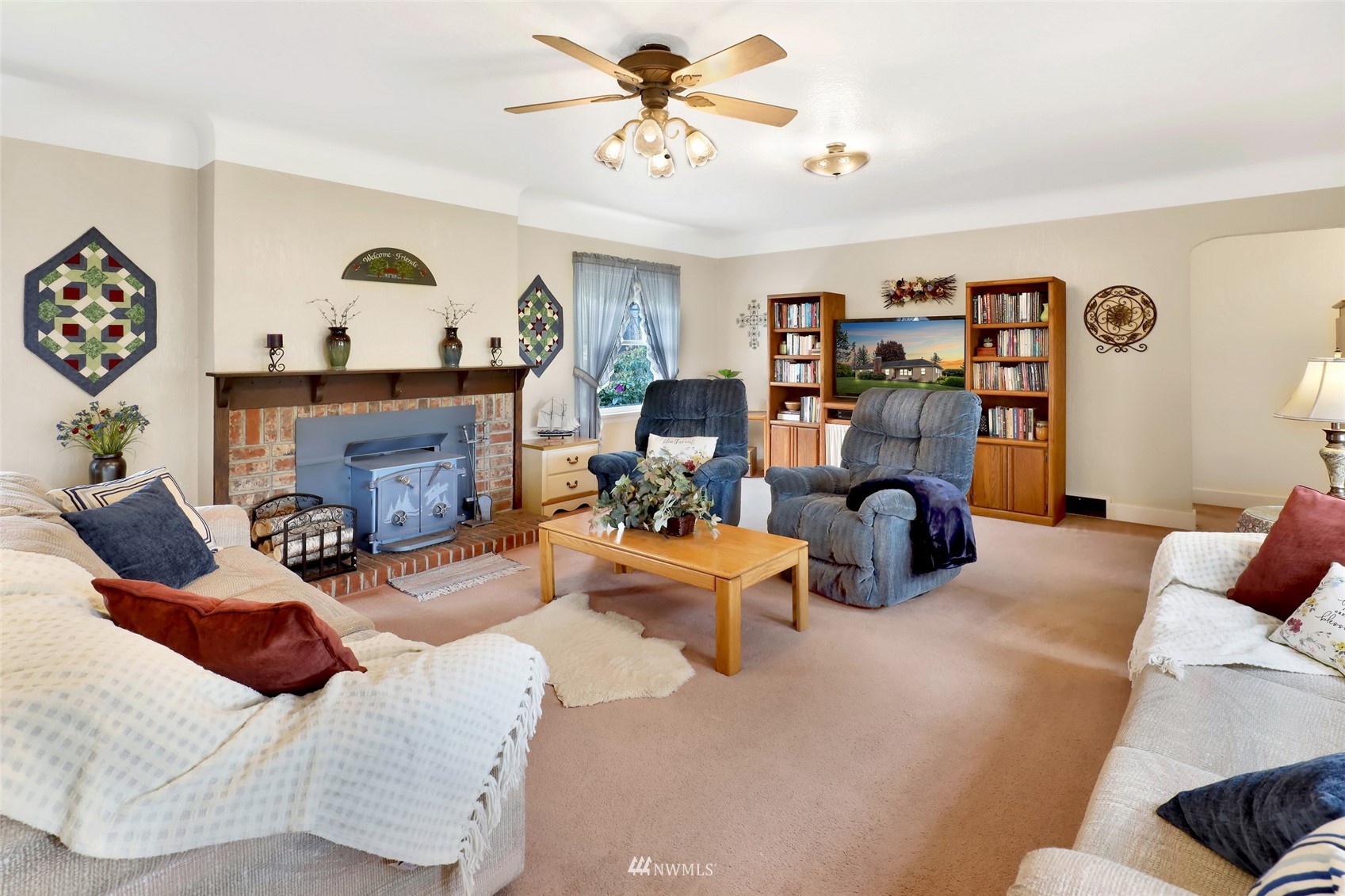 539 East Smith Road Bellingham, WA 98226 - Photo 5 of 40 Gallery Image 5