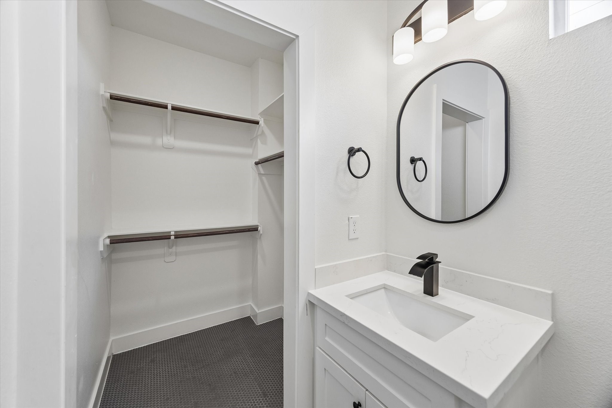 2749 Redrock Street, Unit B Houston, TX 77088 - Photo 17 of 24 An alternative view of the private bath with the walk-in wardrobe closet.