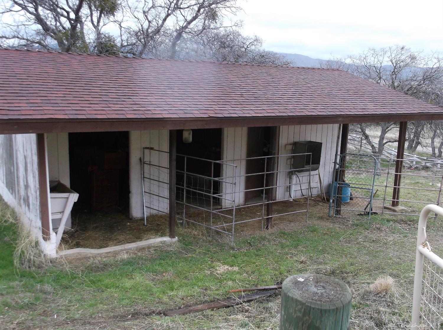 23133 Willow Canyon Road Tehachapi, CA 93561 - Photo 18 of 56 Gallery Image 18