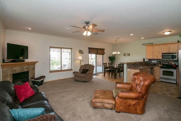 227 South Park Ridge Road North Liberty, IA 52317 - Photo 3 of 15 Gallery Image 3