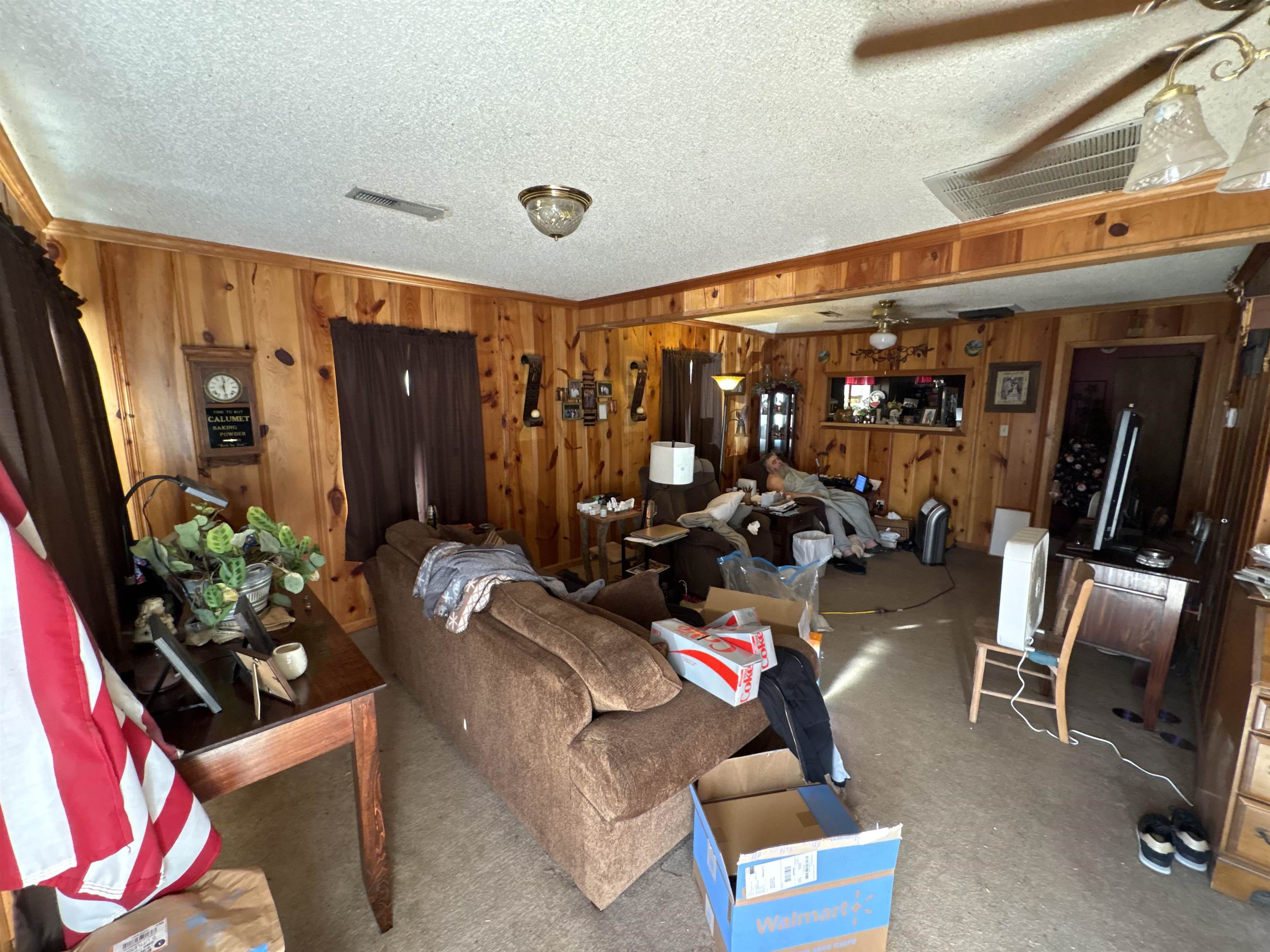 5091 Clinton Road Memphis, TN 38109 - Photo 26 of 34 a view of a room with gym equipment