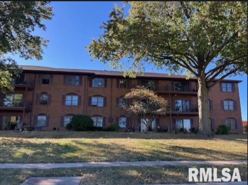 1350 Kimberly Ridge Road, Unit 310 Bettendorf, IA 52722 - Photo 4 of 23 Gallery Image 4