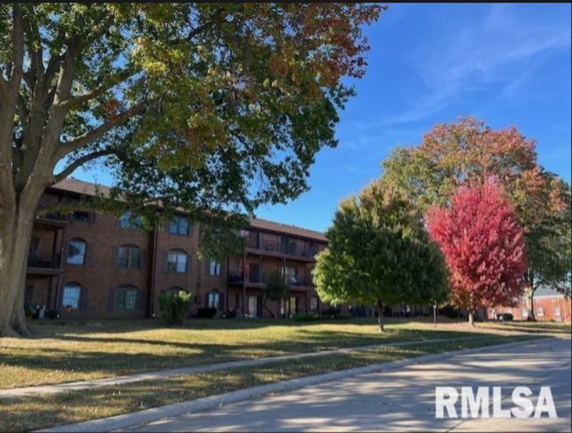 1350 Kimberly Ridge Road, Unit 310 Bettendorf, IA 52722 - Photo 5 of 23 Gallery Image 5