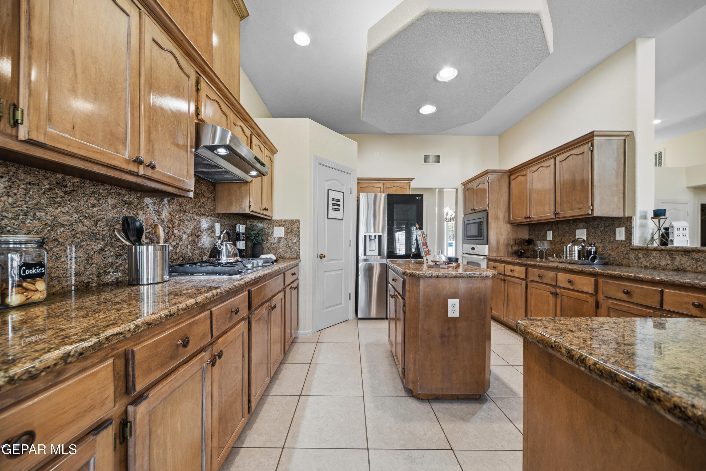 1472 Pioneer Ridge Drive El Paso, TX 79912 - Photo 7 of 58 23-A24I9994