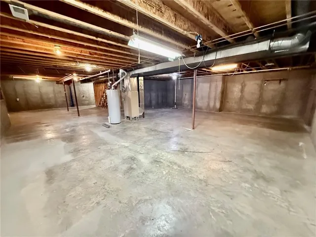 $339,000 | 704 Chaucer Lane, Warrensburg, MO 64093