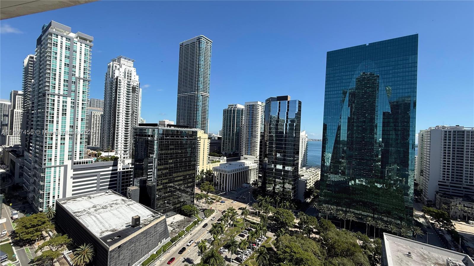 1300 South Miami Avenue, Unit 2005 Miami, FL 33130 - Photo 40 of 46 a picture of a city view