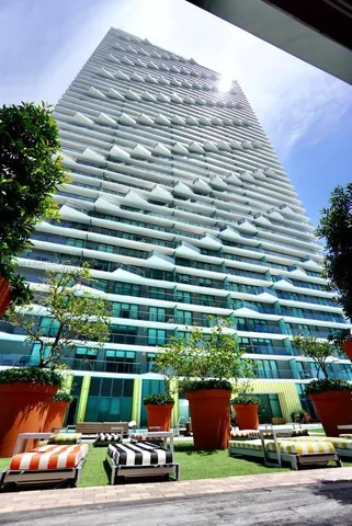 $5,900 | 1300 South Miami Avenue, Unit 2005, Miami, FL 33130