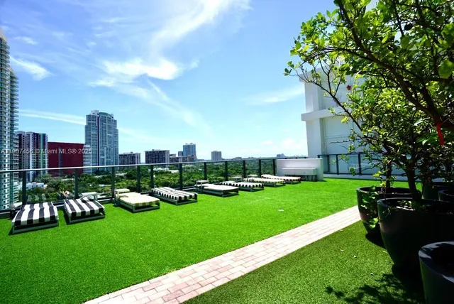 $5,900 | 1300 South Miami Avenue, Unit 2005, Miami, FL 33130