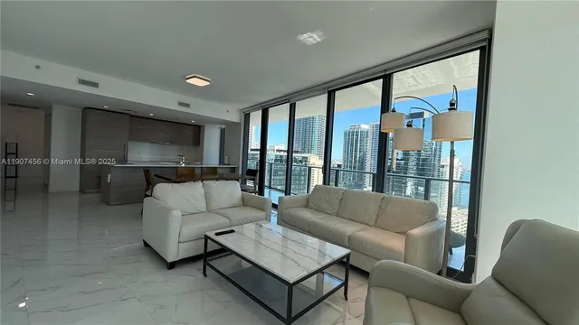 $5,900 | 1300 South Miami Avenue, Unit 2005, Miami, FL 33130