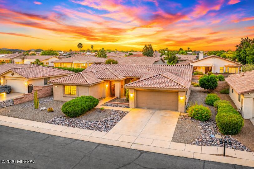 1029 East Rising Sun Drive Oro Valley, AZ 85755 - Photo 2 of 51 GORGEOUS SUN CITY ORO VALLEY LOCATION