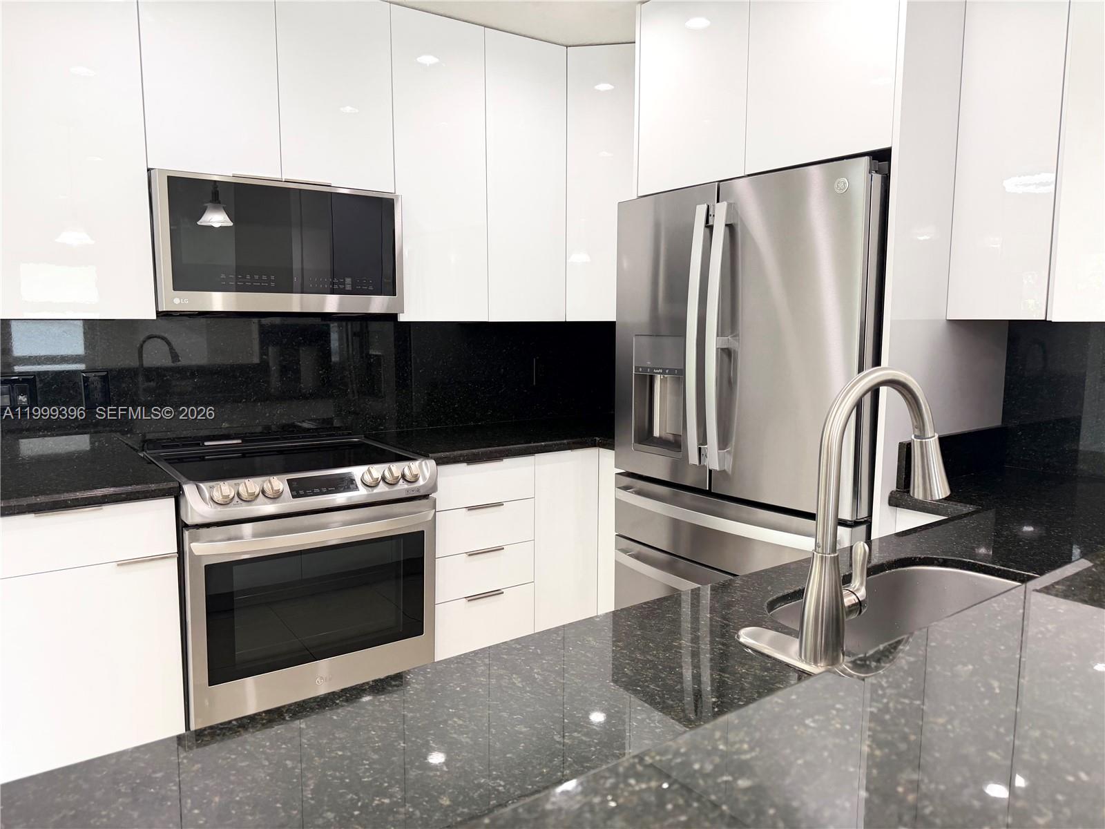 3250 Southwest 72nd Court Miami, FL 33143 - Photo 39 of 53