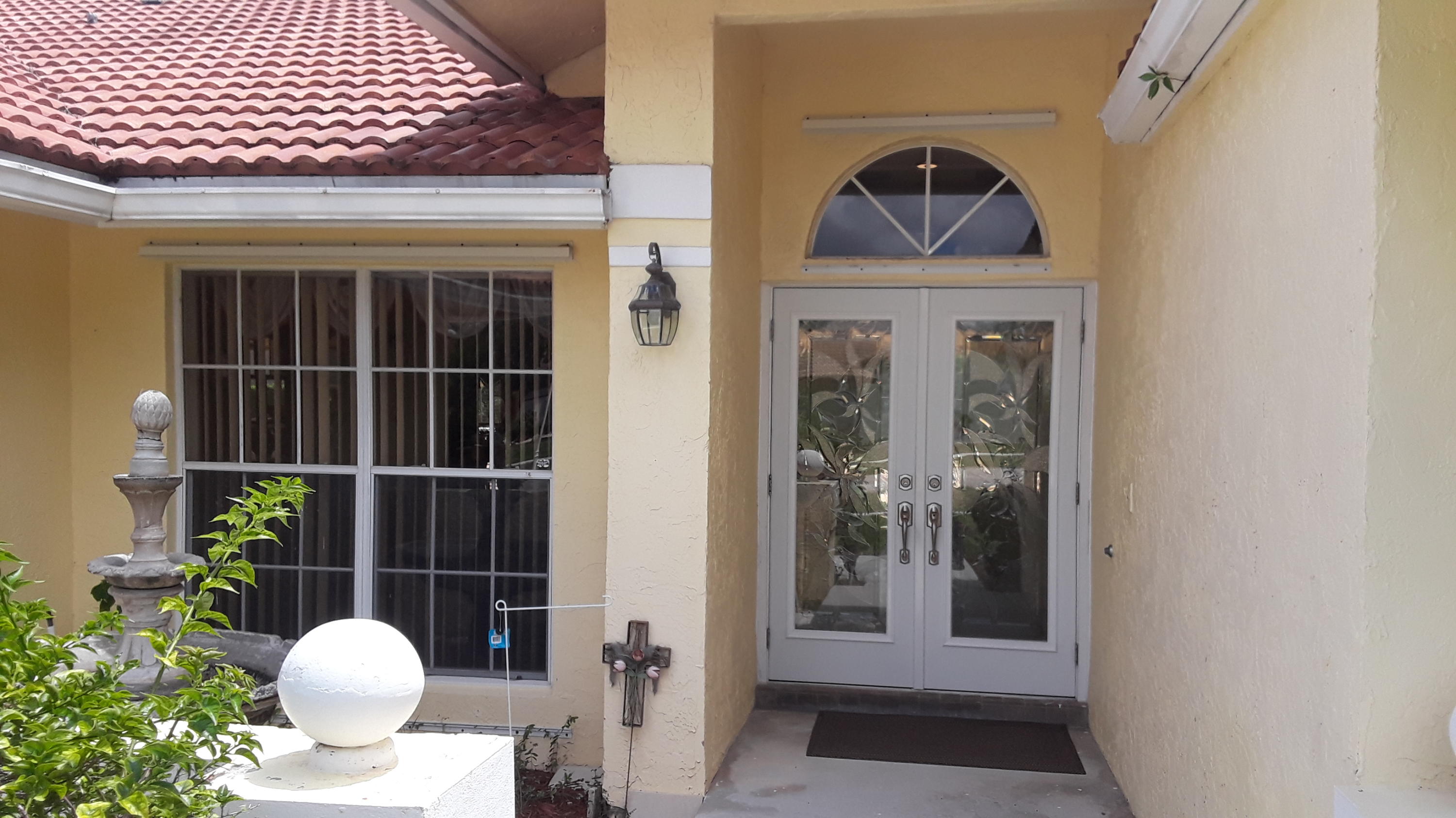 9549 Carousel Circle East Boca Raton, FL 33434 - Photo 2 of 28 20190722_120650