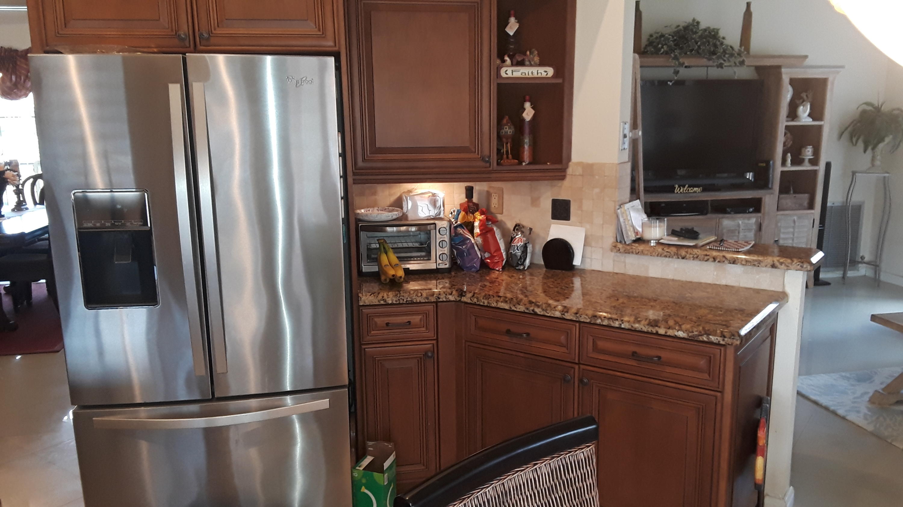 9549 Carousel Circle East Boca Raton, FL 33434 - Photo 9 of 28 kitchen