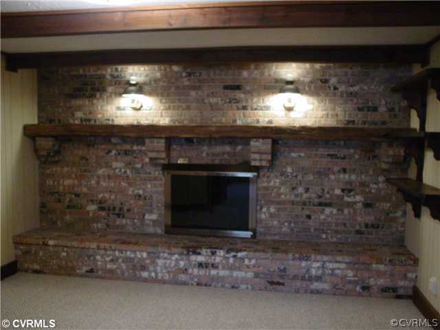 11601 Buckhurst Street Chester, VA 23831 - Photo 4 of 10 Den/Family/Great Room