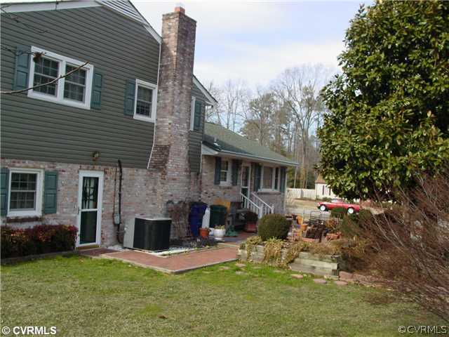 11601 Buckhurst Street Chester, VA 23831 - Photo 8 of 10 Exterior Back