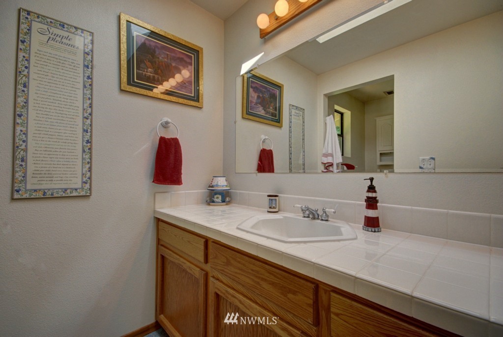1415 Eagle Ridge Road Oak Harbor, WA 98277 - Photo 11 of 15 Gallery Image 11