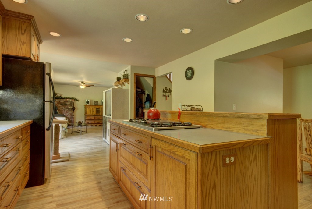 1415 Eagle Ridge Road Oak Harbor, WA 98277 - Photo 6 of 15 Gallery Image 6