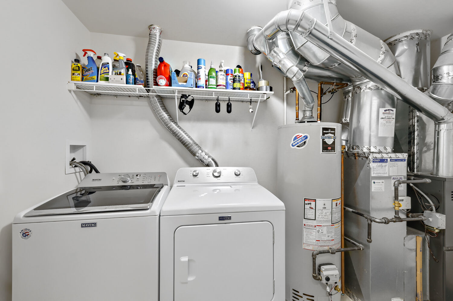 422 Victoria Lane Elgin, IL 60124 - Photo 16 of 22 a utility room with dryer and washer
