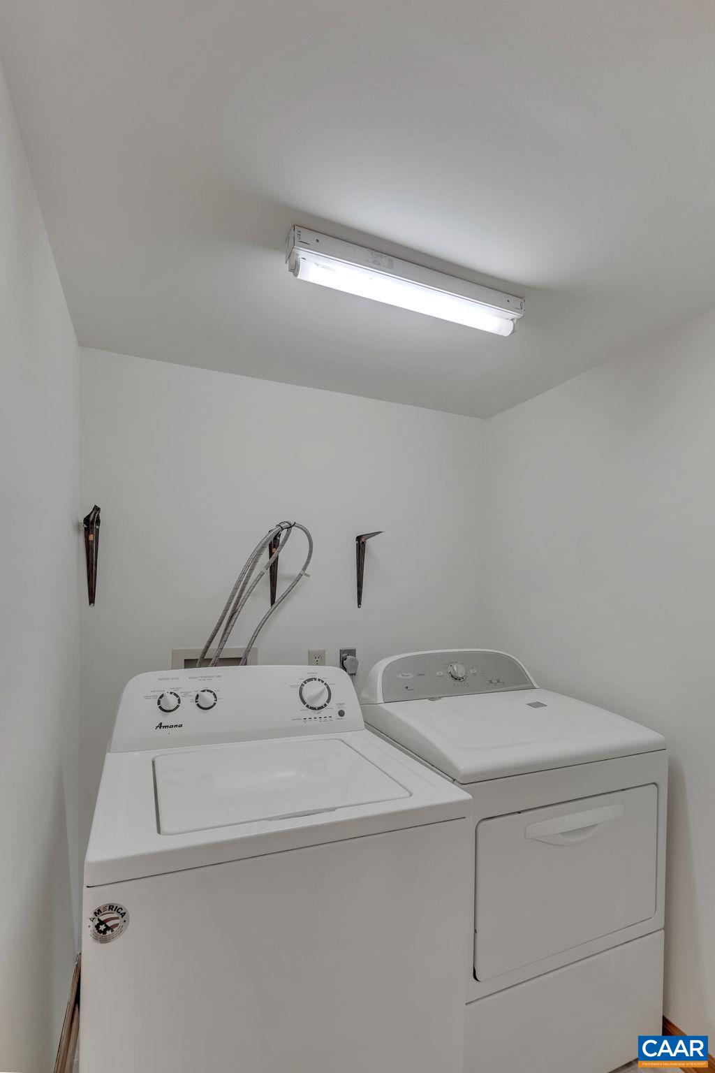 16 Bonita Road Palmyra, VA 22963 - Photo 25 of 39 a utility room with dryer and washer