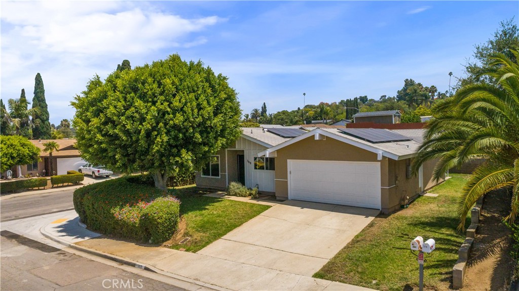 308 Retreat Court Fallbrook, CA 92028 - Photo 1 of 35