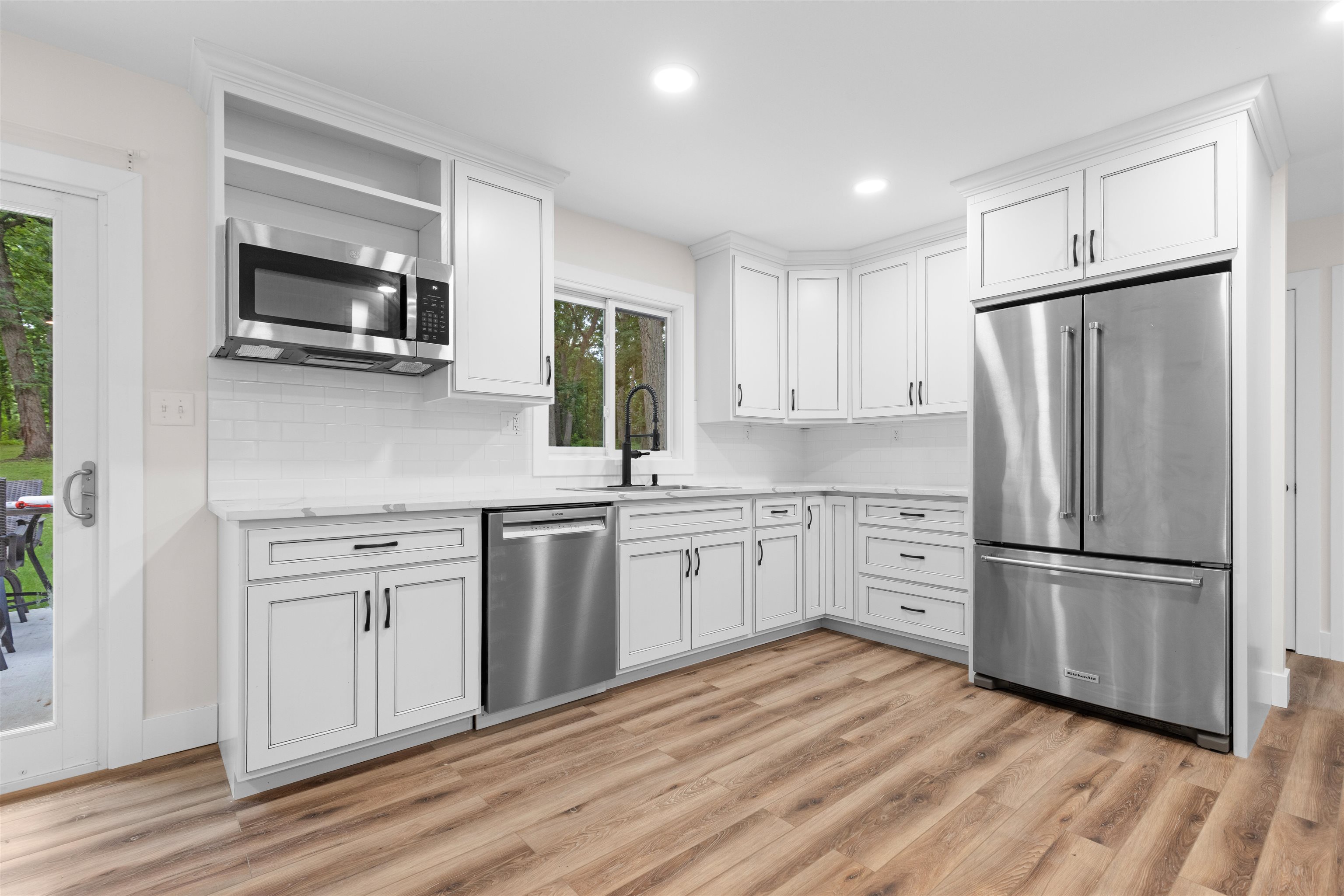 6427 Harlem Road Loves Park, IL 61111 - Photo 11 of 28