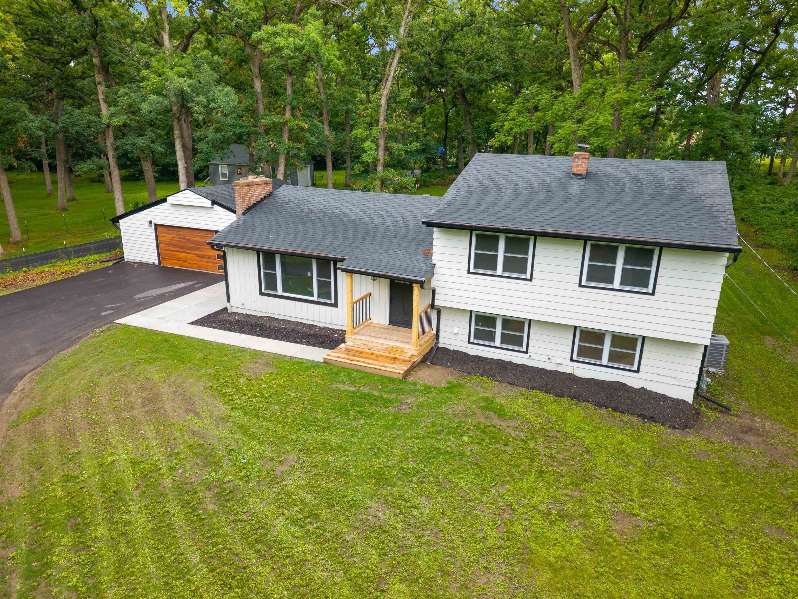 6427 Harlem Road Loves Park, IL 61111 - Photo 2 of 28