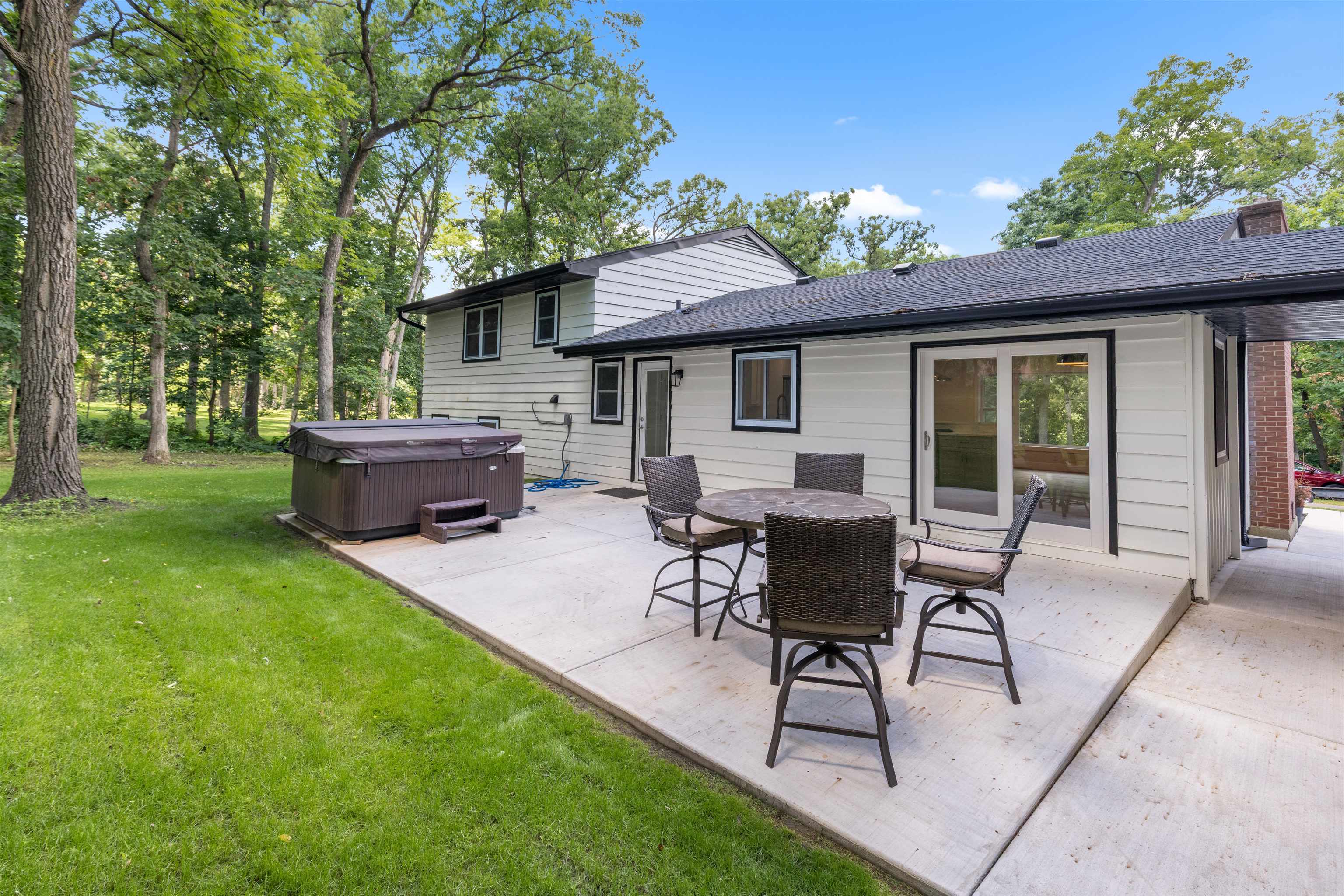 6427 Harlem Road Loves Park, IL 61111 - Photo 6 of 28