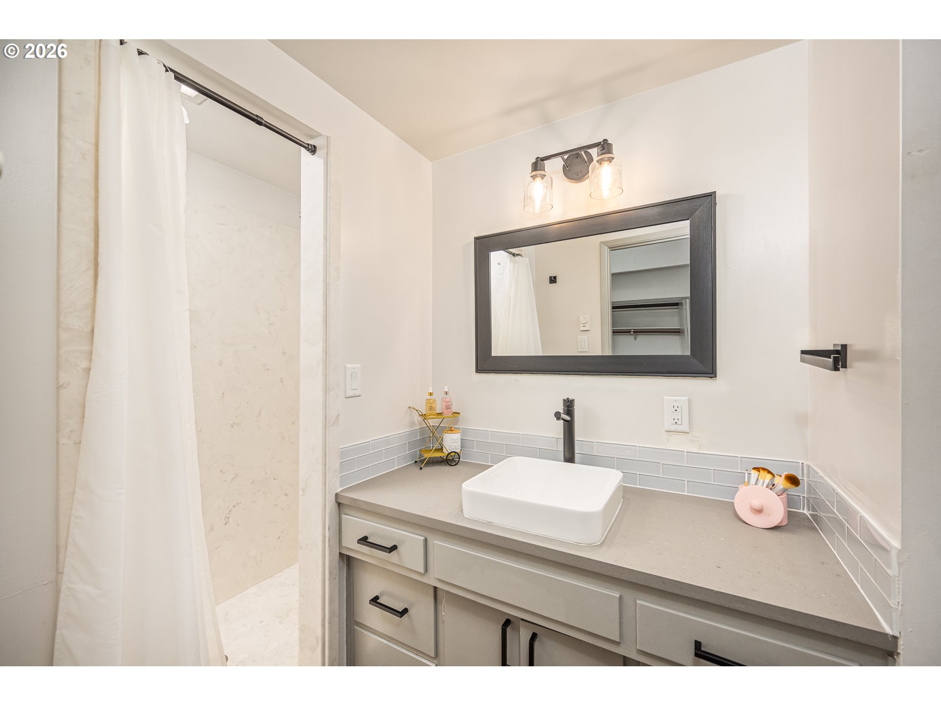 1233 1st Street Springfield, OR 97477 - Photo 15 of 44 Gallery Image 15