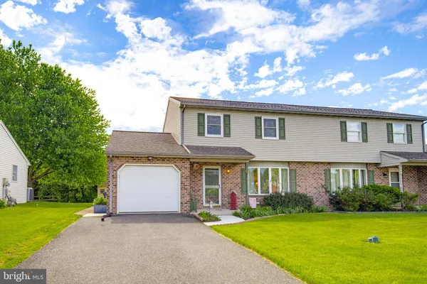 $299,900 | 117 South 2nd Street, Denver, PA 17517