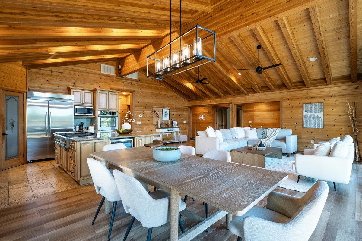 11030 Ski Slope Way Truckee, CA 96161 - Photo 7 of 28