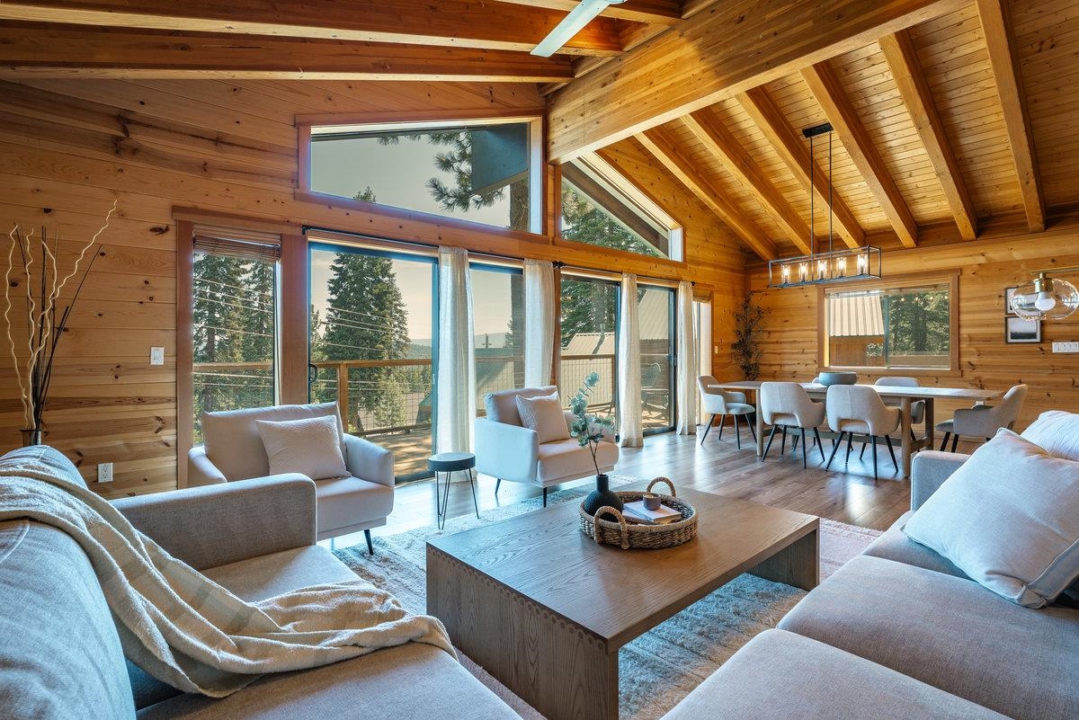 11030 Ski Slope Way Truckee, CA 96161 - Photo 9 of 28