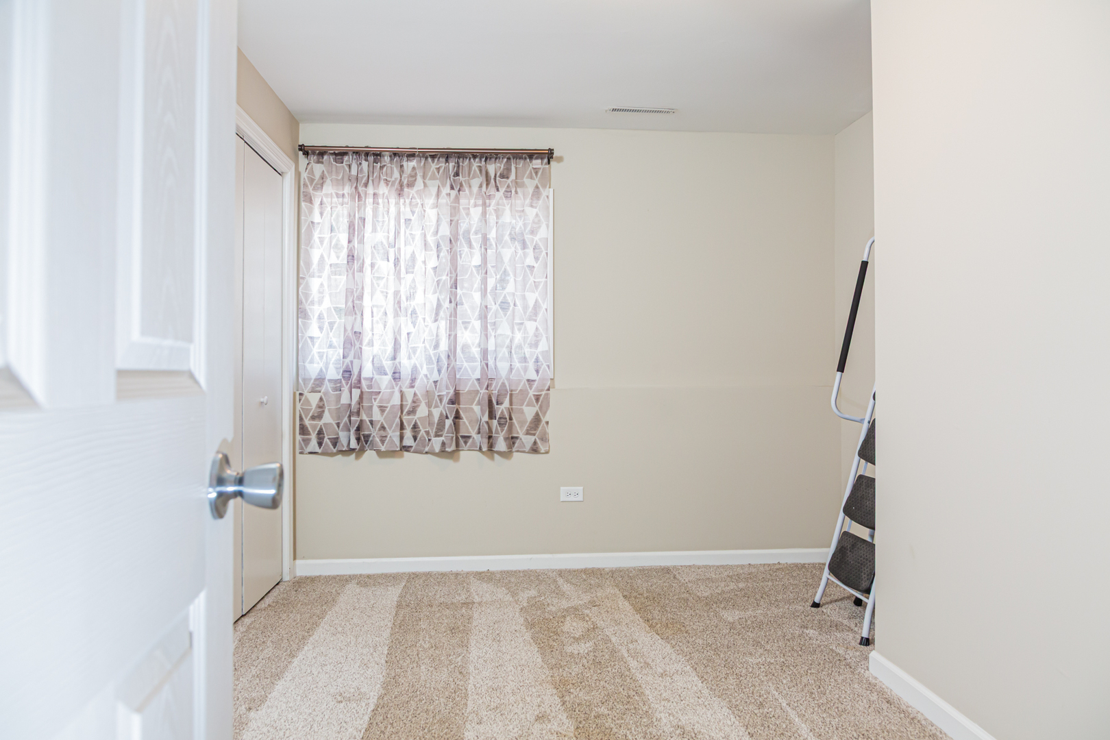 4N211 Avard Road West Chicago, IL 60185 - Photo 11 of 16