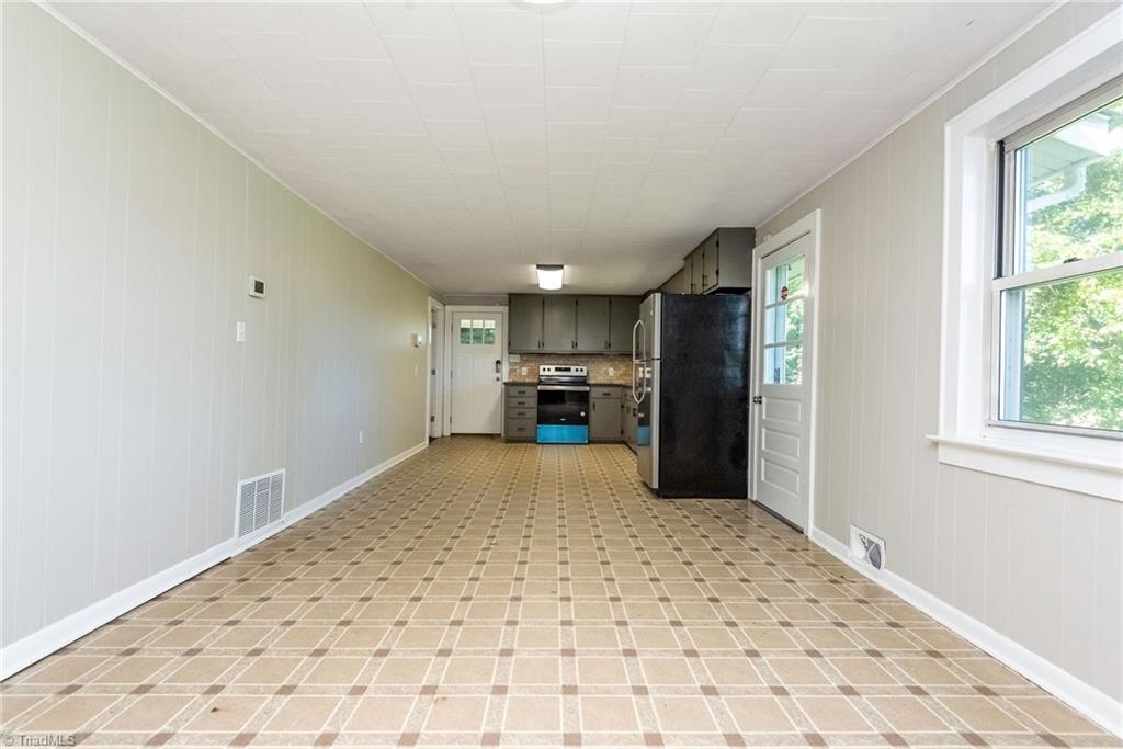 541 Pennell Road Moravian Falls, NC 28654 - Photo 7 of 37