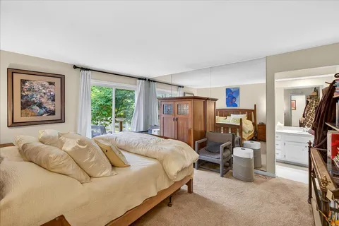 $515,000 | 15 Oak Creek Trail, Madison, WI 53717