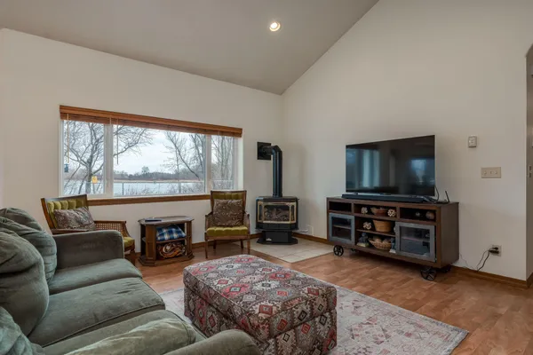 $415,000 | 101 Shoreview Drive, Elysian, MN 56028