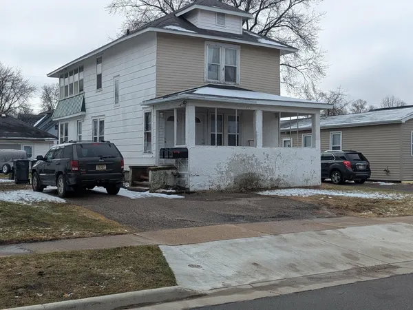 $159,900 | 703 South Cedar Avenue, Marshfield, WI 54449