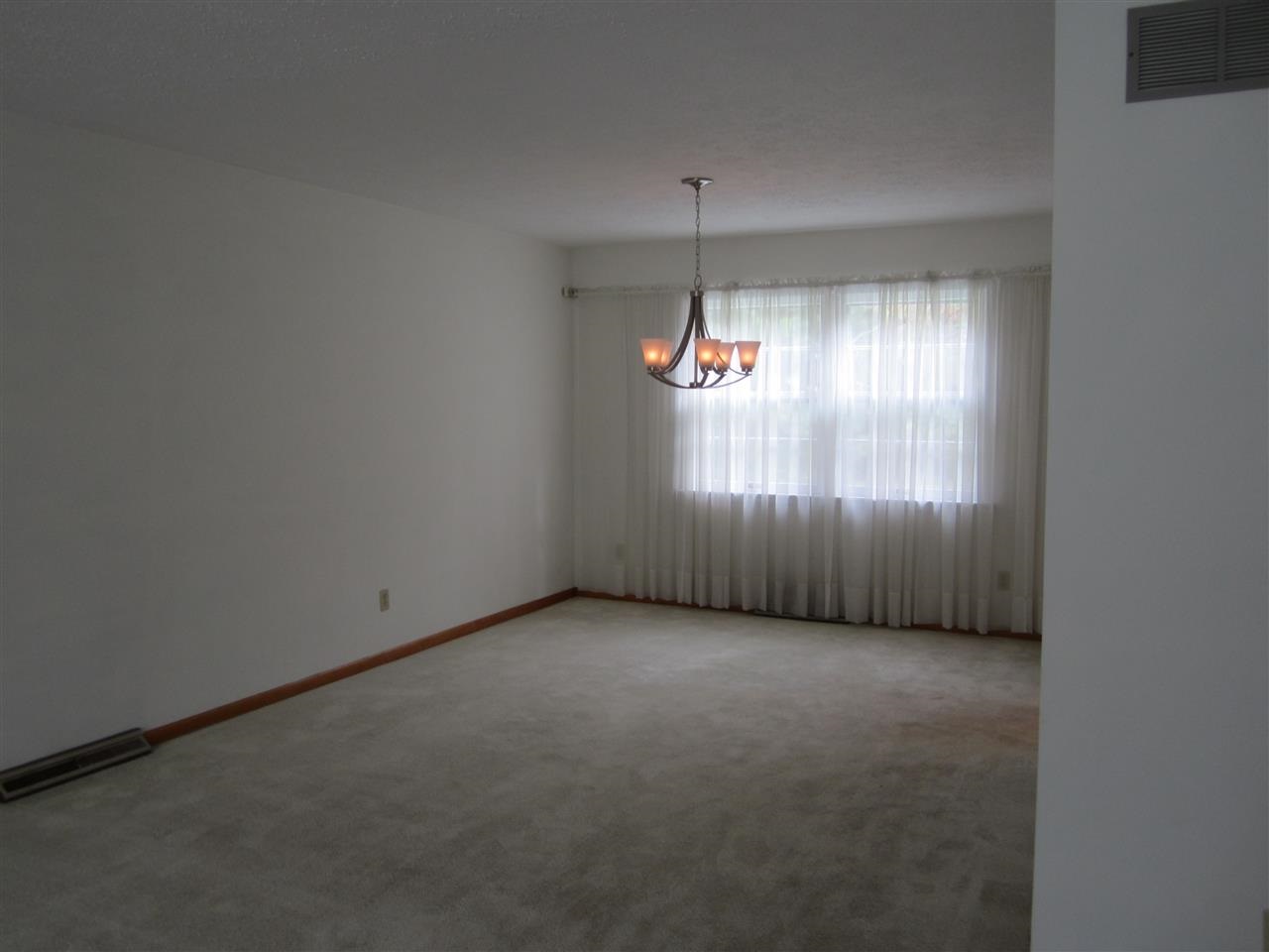 811 South Pleasant Ridge Road Bloomington, IN 47401 - Photo 5 of 29