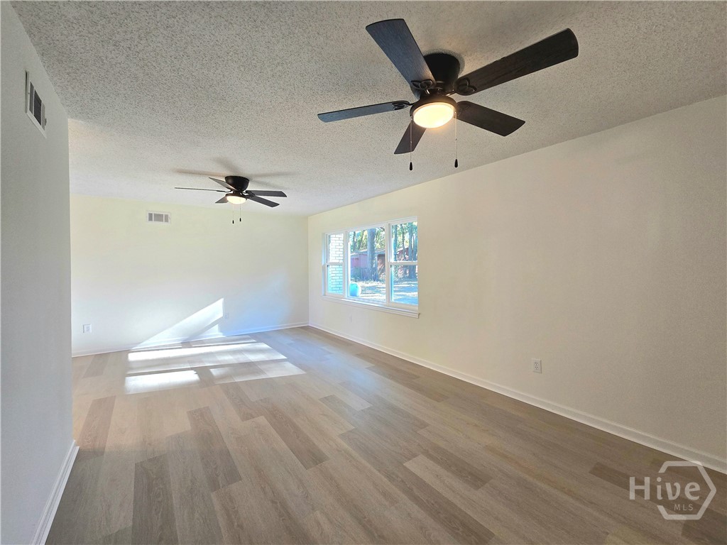 1027 Mohawk Street Savannah, GA 31419 - Photo 6 of 50