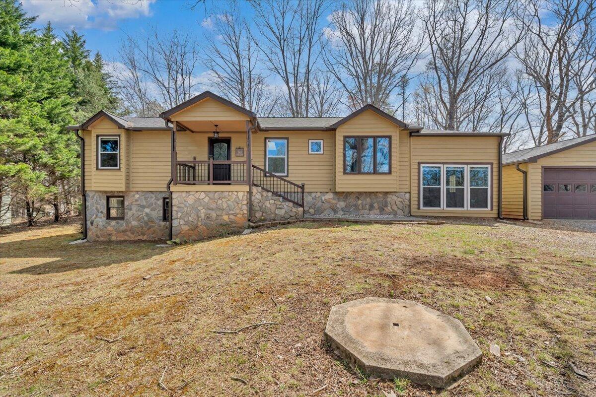 80 Walnut Landing Circle Hardy, VA 24101 - Photo 1 of 53 01-MIB03108