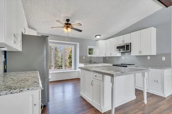 $405,000 | 80 Walnut Landing Circle, Hardy, VA 24101