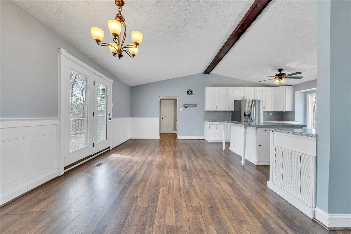 80 Walnut Landing Circle Hardy, VA 24101 - Photo 8 of 53 11-MIB02937