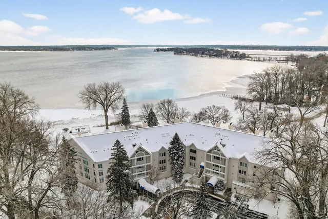 $549,000 | 5009 Lake Avenue, Unit 201, White Bear Lake, MN 55110